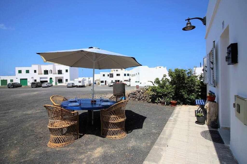 Casa Alejandra Con Terraza Y Barbacoa Villa El Golfo Buitenkant foto