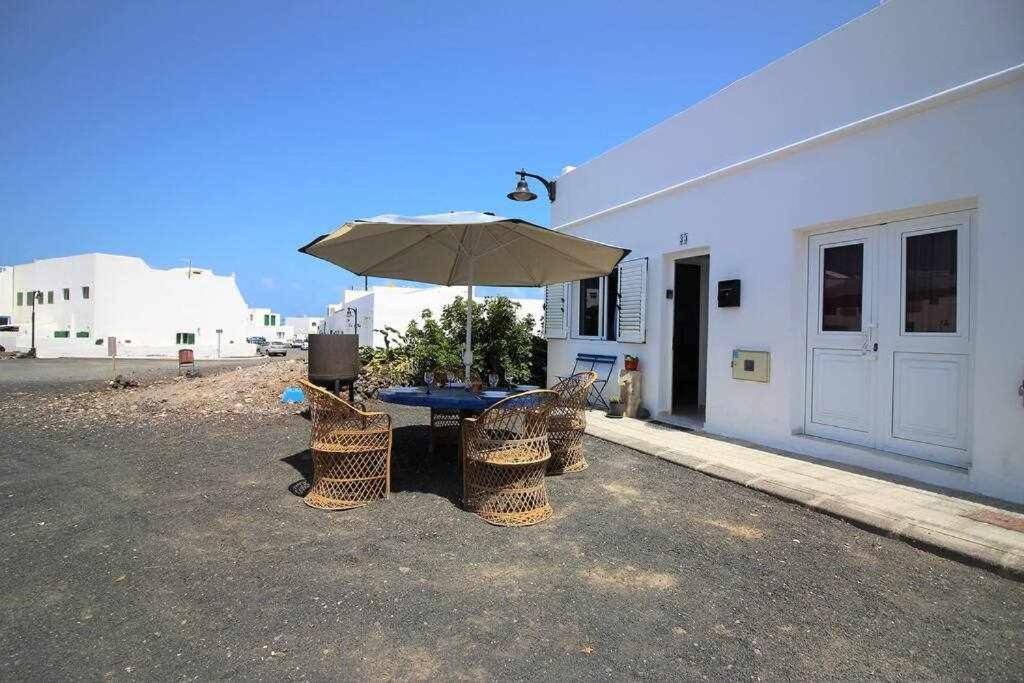 Casa Alejandra Con Terraza Y Barbacoa Villa El Golfo Buitenkant foto